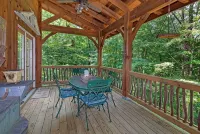 A Laurel Haven, with big porches and a log cabin feel. Fireplace. - Chalets
