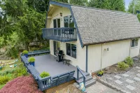 Waterfront home with  Private Dock, Lake Toys, EV Charger at Lost Lake