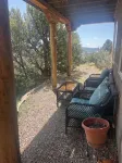 Cozy southwest foothill setting. Close to downtown and activities - 2-Sterne