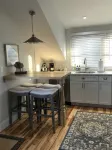 Wonderful Mid Island Gem - Bungalows