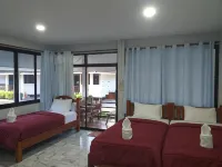 WHITE BEACH RESORT - Frühstück