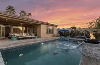 Desert Oasis  in Terra Lago Enjoy Coachella XL  Pool. Remodeled Inside Duel AC - Private Pool