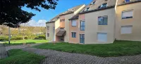 Beautiful renovated apartment 300m from the beach