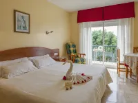 Hotel & Apartamentos Cons da Garda Hotels in O Grove