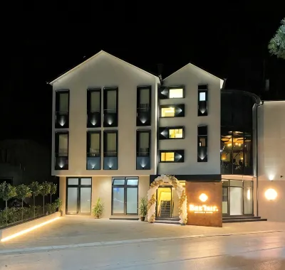 BAZ' HUR精品酒店 酒店