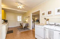 Charming Carriage House on Historic Scenic Farm