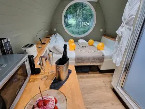 RiverBeds - Luxury Wee Lodges with Hot Tubs
