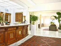 Hotel Tiffany Hotels in Massa