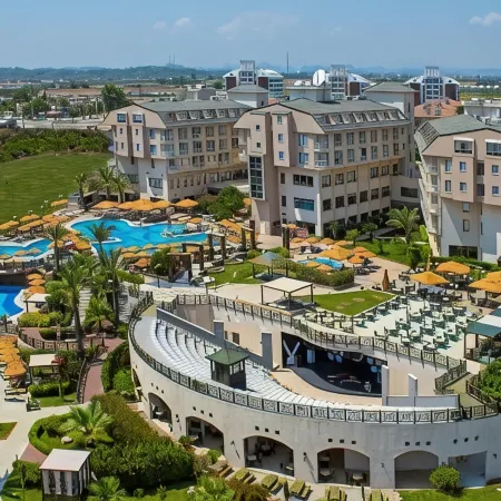 Novum Garden Side Hotel
