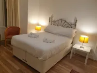 Cosy Flat for small family or working professionals. - 2-Star