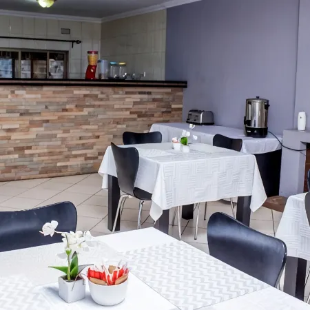 Rose Villa Lodge