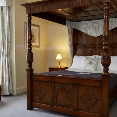 Royal George Hotel by Greene King Inns