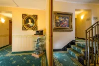 Colonna Hotel - 3-Star