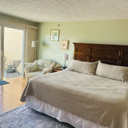 Beautiful Wells Maine Condo Village By The Sea 2 Bed 2 Bath For Rent by Owner