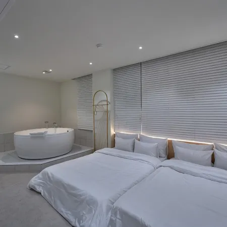 Busan Songjeong Play Pool Villa Pension