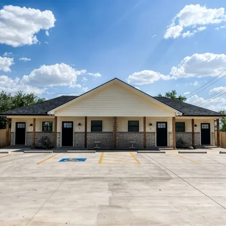 Elegant studio near downtown