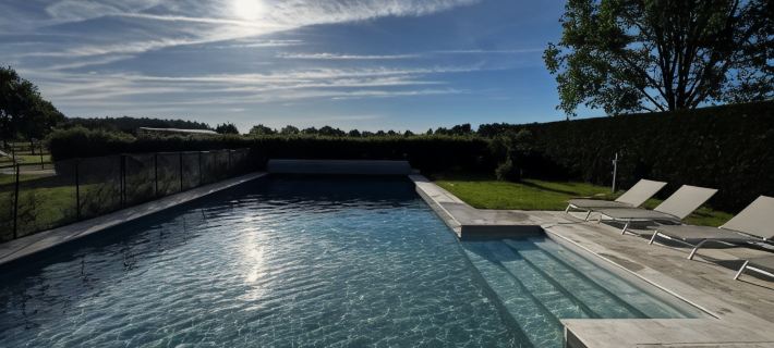La Grange de Léonie, Chambres d'hôtes Avec Piscine et Spa Hoteles en Cher