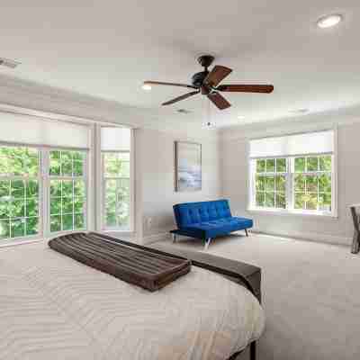 NEW!! Cozy Arlington Home Near DC Rooms
