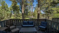 XXL 5 Star Luxury Home,  "The Lodge", Private Spa, Pool Table and Gorgeous Views