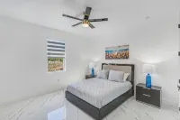 Charming 4-bedroom villa with AC &Heated Saltwater Pool in peaceful Cape Coral -  Casas de vacaciones