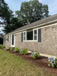 Spacious renovated home, close to Chatham Beaches - Homestays
