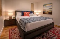 Traverse City Capri Downtown Sanctuary