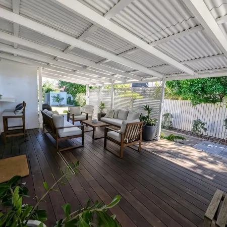 Centrally located "Bargara Beach Cottage"