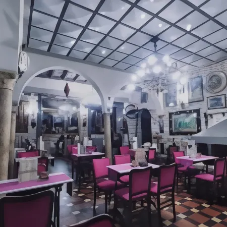 The Spot Central Hostel Отели рядом с достопримечательностью «Лос-Ремедиос»