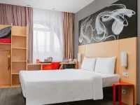 Ibis Oktyabr'Skoe Pole Hotel Hotels near Experimentanium Science Museum