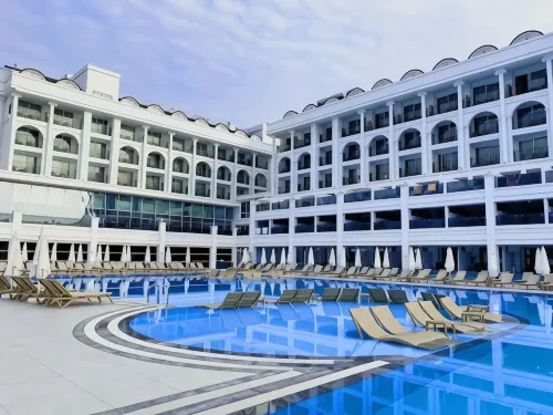 Sunthalia Hotels & Resorts Ultra All Inclusive Adults Only Party Hotel - Kolam Infiniti
