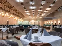 Eventhotel Pyramide Hotels near 23. Liesing