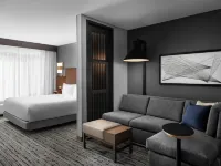 Hyatt Place Indianapolis Airport Hotels near Indianapolis International Airport