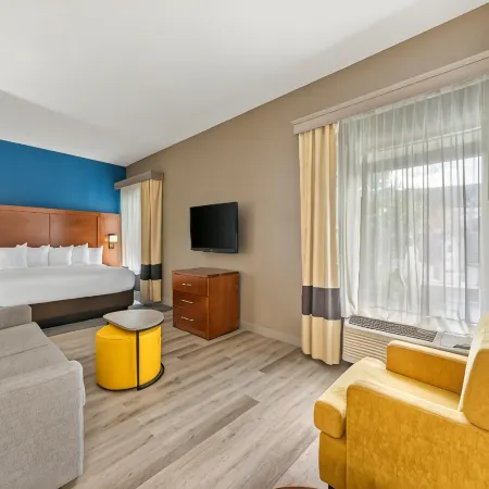 Comfort Suites Bethlehem Near Lehigh University and LVI Airport