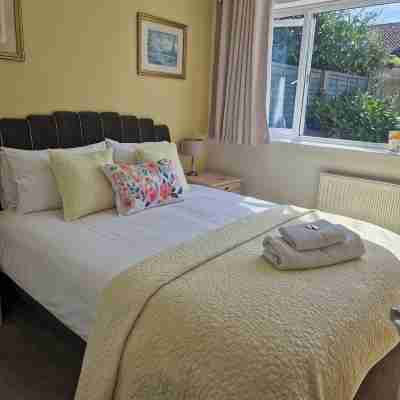 GF Coastal Retreat nr Southampton Port & City. Close to New Forest & Attractions Rooms