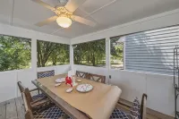 Waterfront Retreat w/ Pool, Hot Tub, Dock & Sand Beach. Relax & Enjoy the Rivah! - Wifi