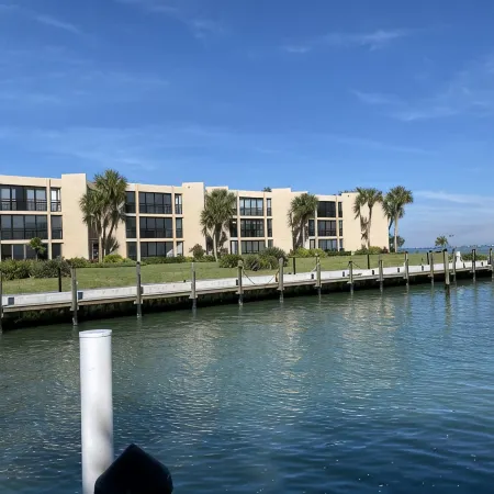 Gorgeous Remodeled 2 Bedroom Longboat Key Condo with Stunning Bay Views!