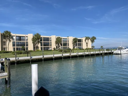 Gorgeous Remodeled 2 Bedroom Longboat Key Condo with Stunning Bay Views! - Kitchen