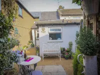 'Oh So Snug' Bijou 1-bedroom cottage, in the heart of Whalley, Clitheroe Hotel di Clitheroe
