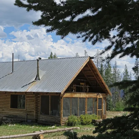 Bluebird cabin in Stanley, Idaho