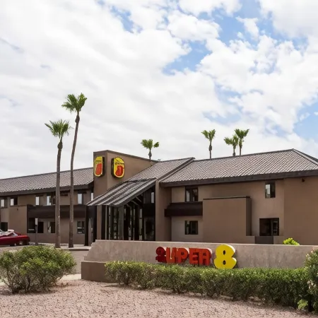 Super 8 by Wyndham Chandler Phoenix
