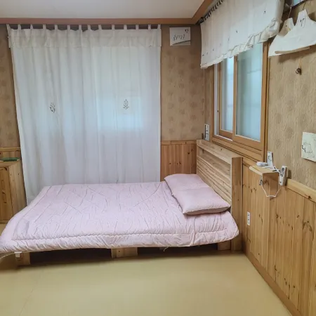 Damyang Lara 345 Pension