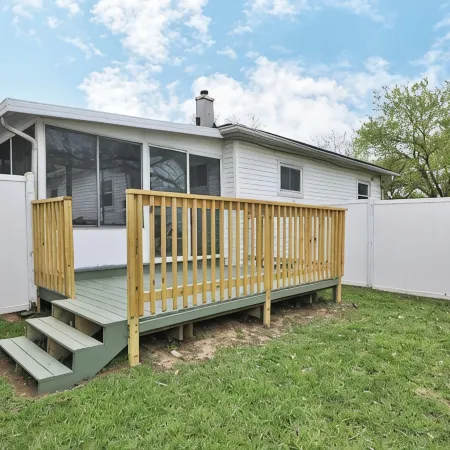 THE GOOD PLACE - Uptown Westerville's Premier Vacation Home - Colorful & Cozy