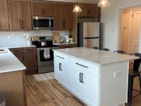 Newly renovated in the heart of Kennett Square. 3 miles from Longwood Gardens Hotels in Kennett Square