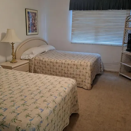 Perfect Vacation Rental! Beach, Golf, Pool & more. Pet friendly!