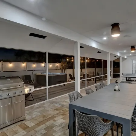 7BR w/ Heated Pool Jacuzzi, Theatre