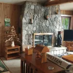 Spectacular Lakefront Cabin w/boat mooring on Higgins Lake Sleeps up to 8 people - Feriehus