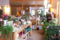 Unique Coastal Maine Flower Farm Stay - 3-Star