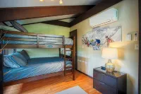 3-Bedroom 2 Bath Cozy Chalet 1 Mile From Mountain! - Balkon