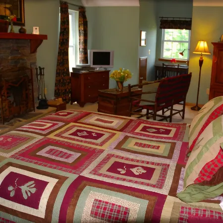Long Mountain Lodge Bed & Breakfast
