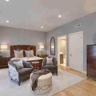 Luxury Lancaster Downtown Condo - 3 blocks from Central Market! Rooms